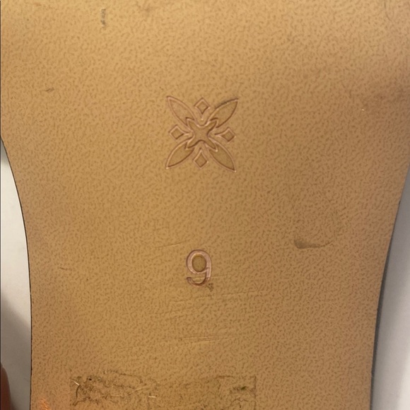 BCBG Generation black slide heels. Worn twice. Size 9. - Picture 3 of 6